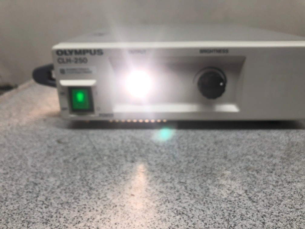 Olympus CLH-250 Halogen Light Source