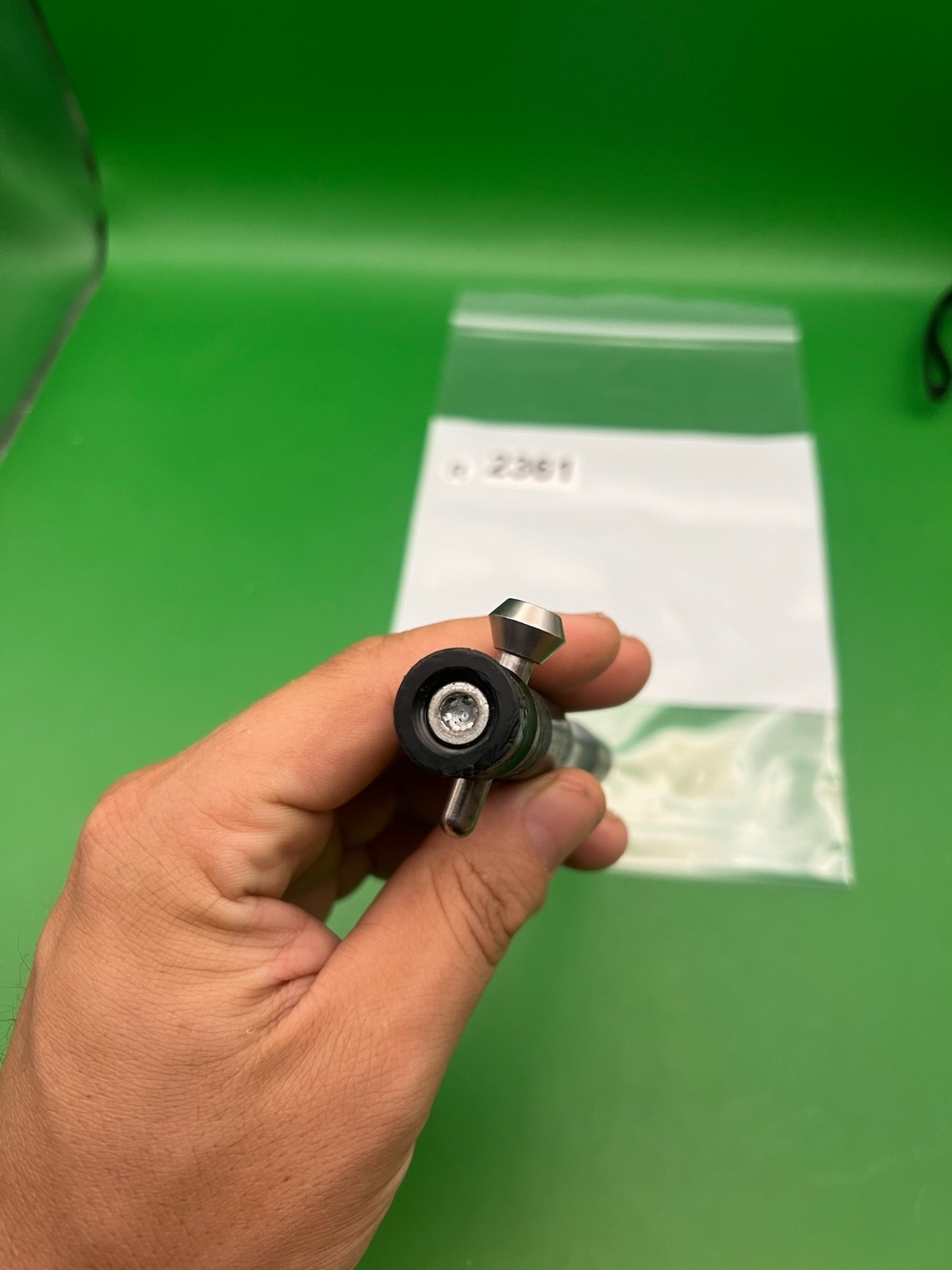 Autococker Bolt