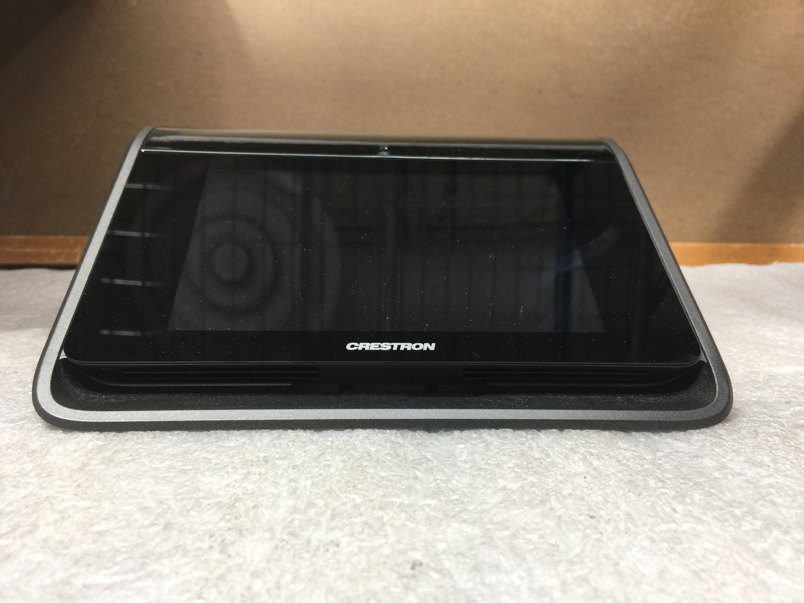 Crestron CCS-UC-1-T-V Tabletop UC Video Conference Console --- TESTED AND RESET