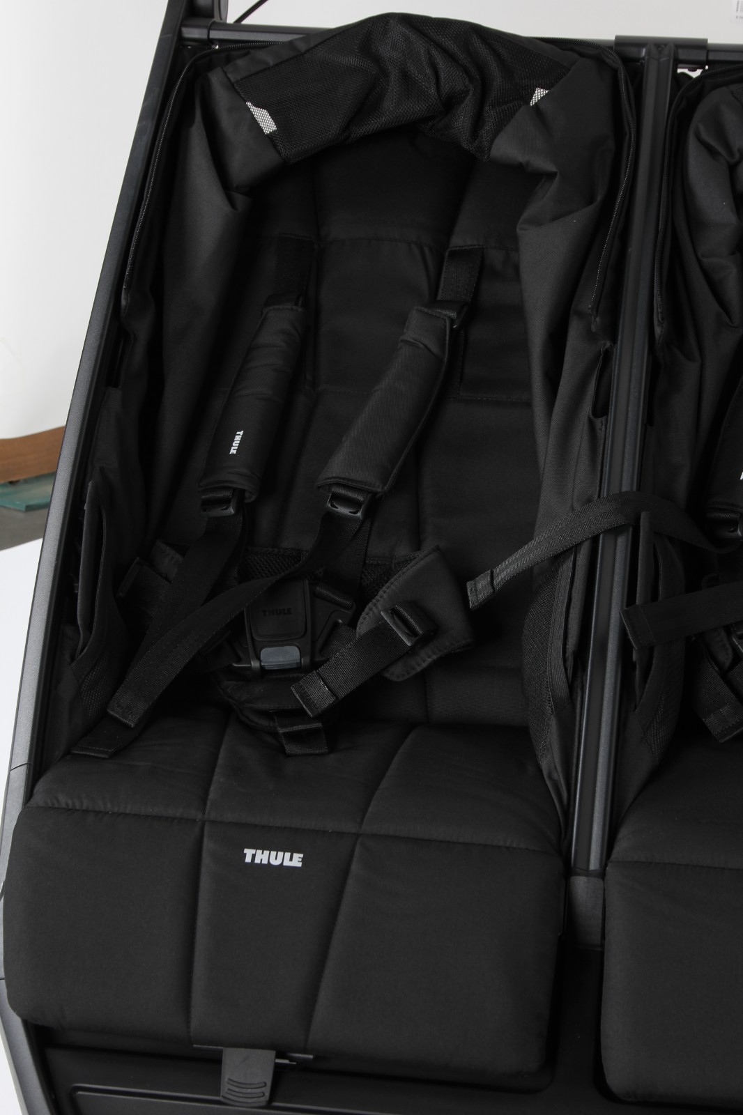 Thule Urban Glide 3 Double Stroller. Black /80106/