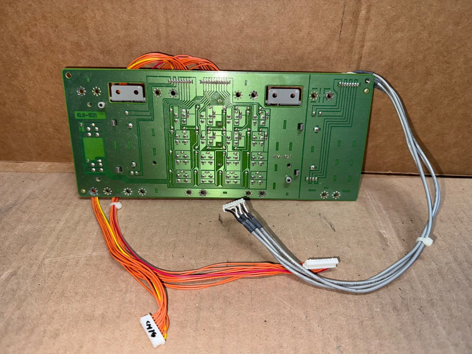 KORG TRINITY LEFT SIDE PANEL BOARD KLM-1821