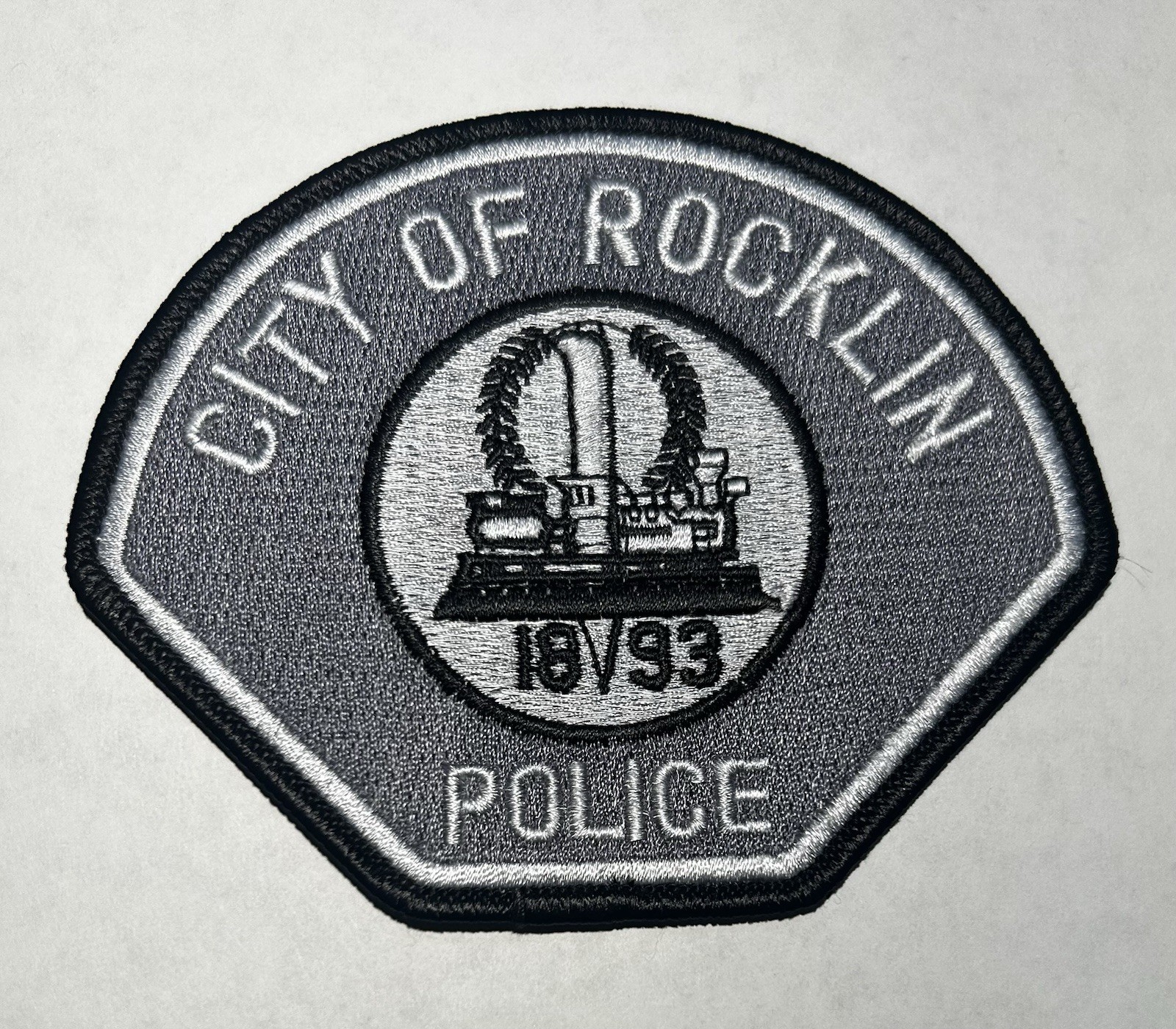 CALIFORNIA ROCKLIN POLICE DEPT PATCH PLACER COUNTY SUBDUED SWAT GREY #PDD34/16