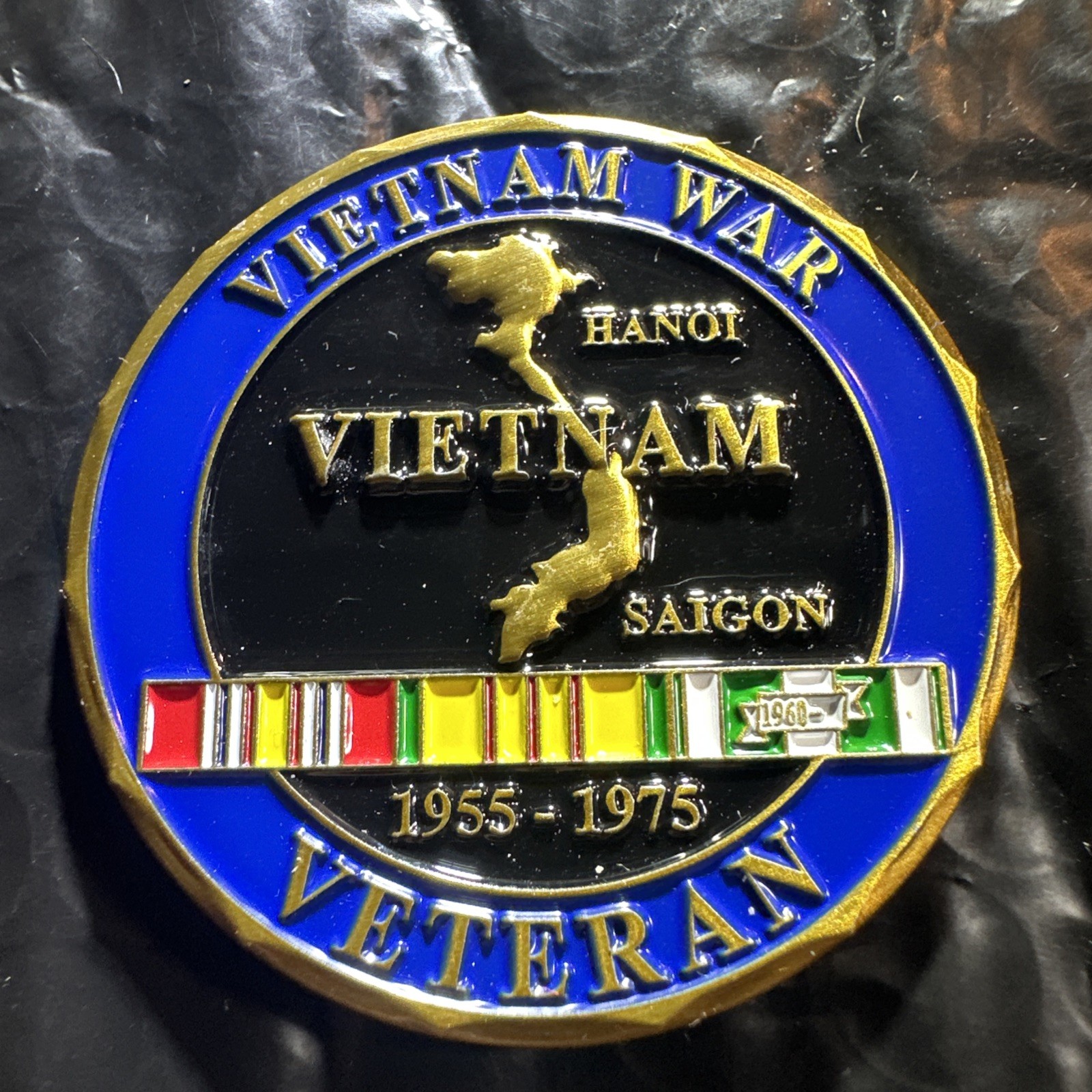 VIETNAM WAR CHALLENGE COIN  1955-1975 UNITED STATES OF AMERICA PROUDLY SERVED