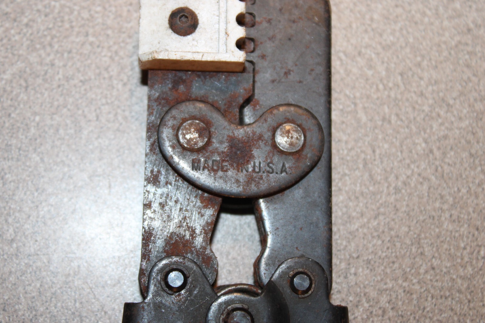 Black Box Corp FT012 V.35 And M/50 Crimp Tool