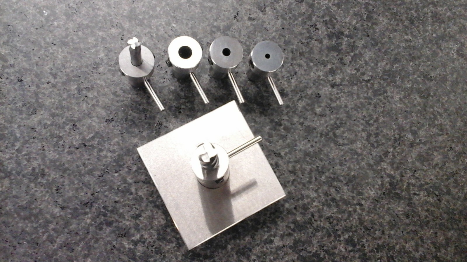 Carbide End Mill Sharpening Fixture