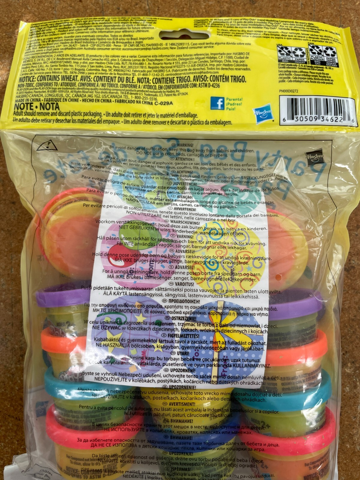 Play-Doh Handout Non-Toxic Modeling Compound 15/1 oz Cans