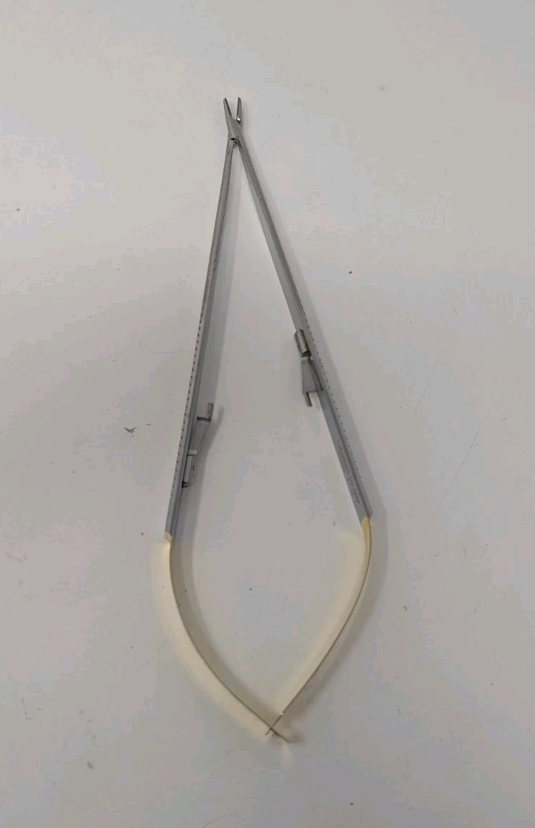V. Mueller CH-8589 Vital Castroviejo Needle Holder Straight  8-1/2"