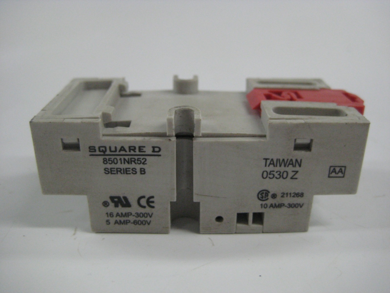 SQUARE D 8501NR52 SER.B RELAY BASE NSNP