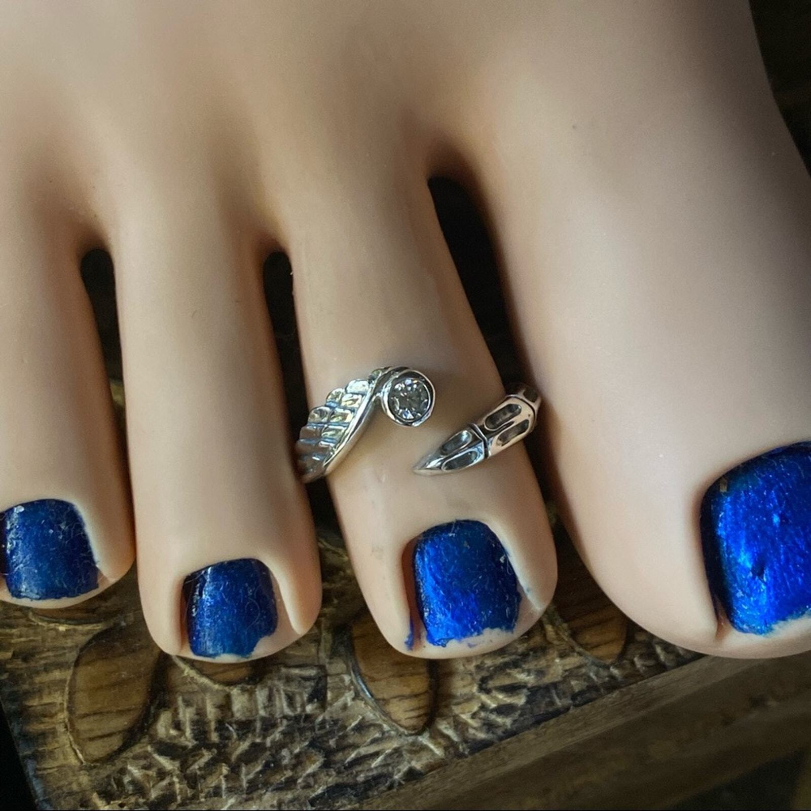 Wing And Claw Sterling Silver CZ Toe Ring