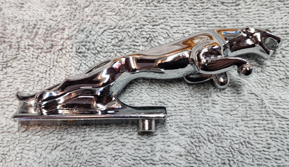 OLD STOCK 1970-1994 Jaguar Leaper Cat Chrome Hood Ornament 7242653WBB