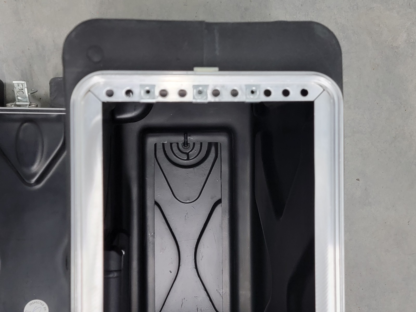 SKB 402-462 Rolling Shock Rack Hard Case