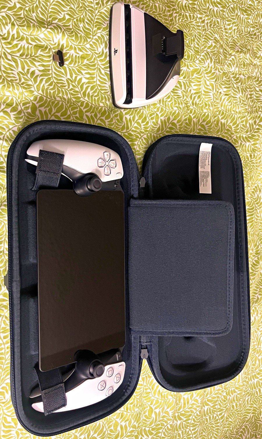 PlayStation portal, PlayStation portal charging dock, PlayStation portal case.
