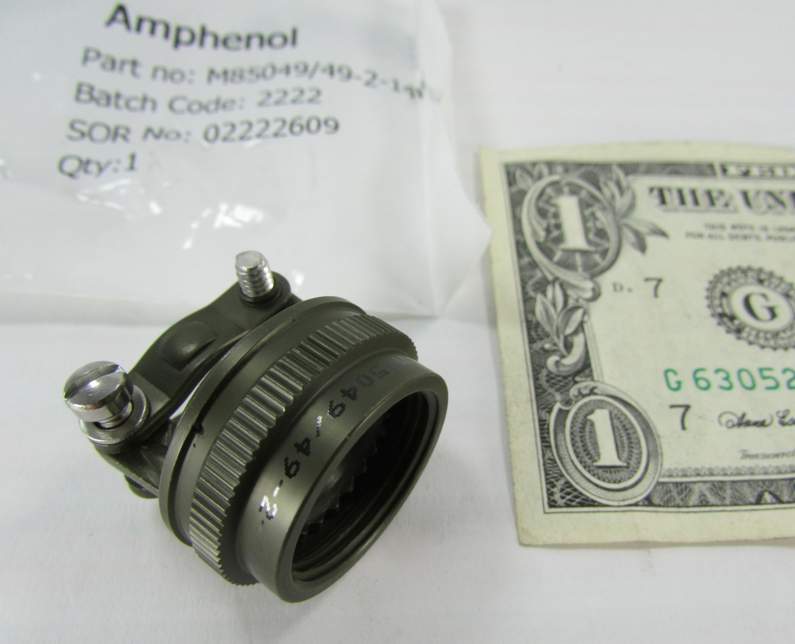 Amphenol Size 14 Military Circular Connector Cable Clamp Shells, M85049/49-2-14W