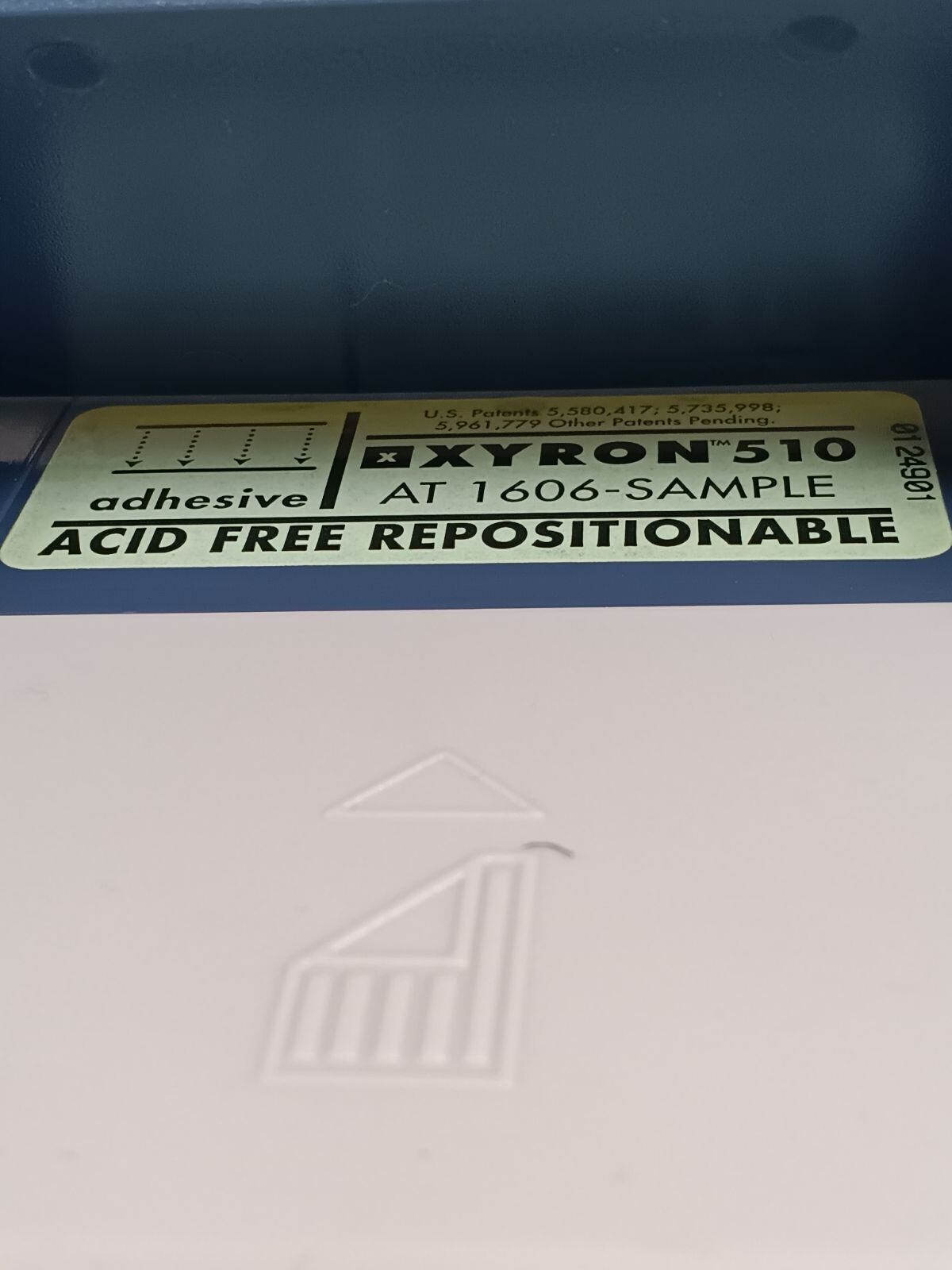 Zyron 510 Laminator, Sticker, Label Maker w 2 NewbCartridge Replacements