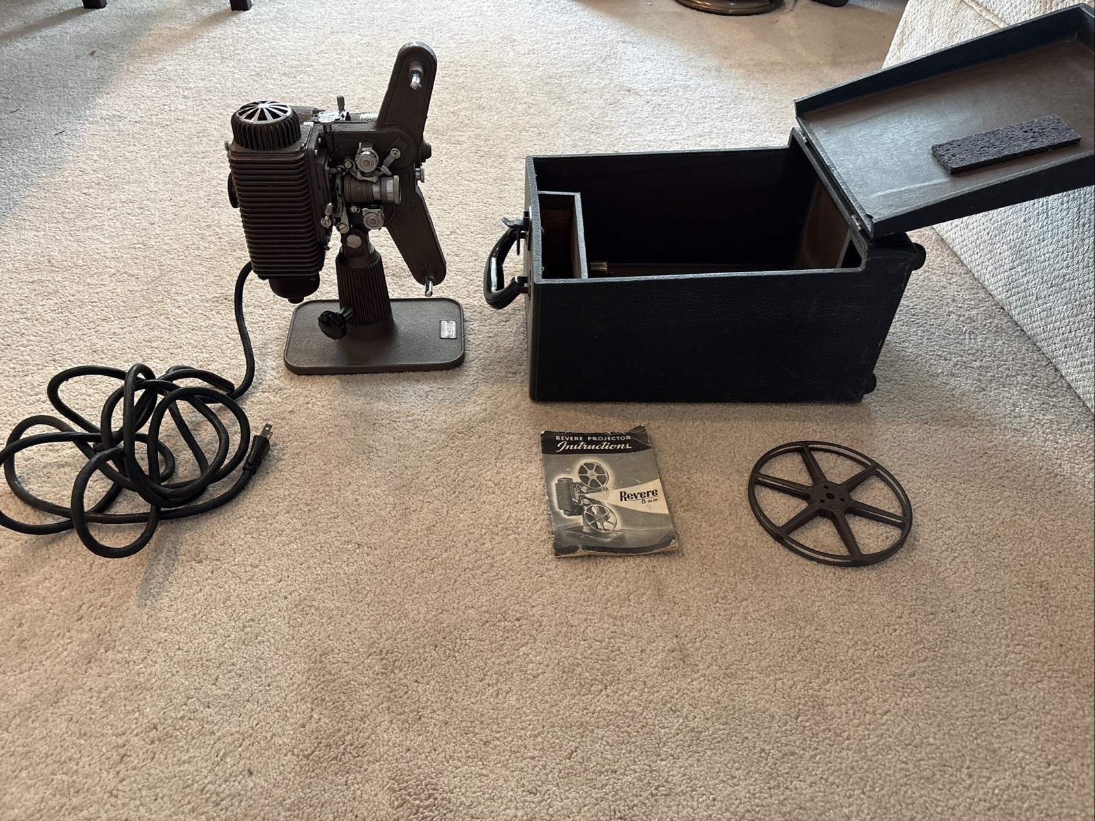Vintage Revere Eight 8mm Film Projector Model 85 w/ Case, Reel & Cable - WORKING