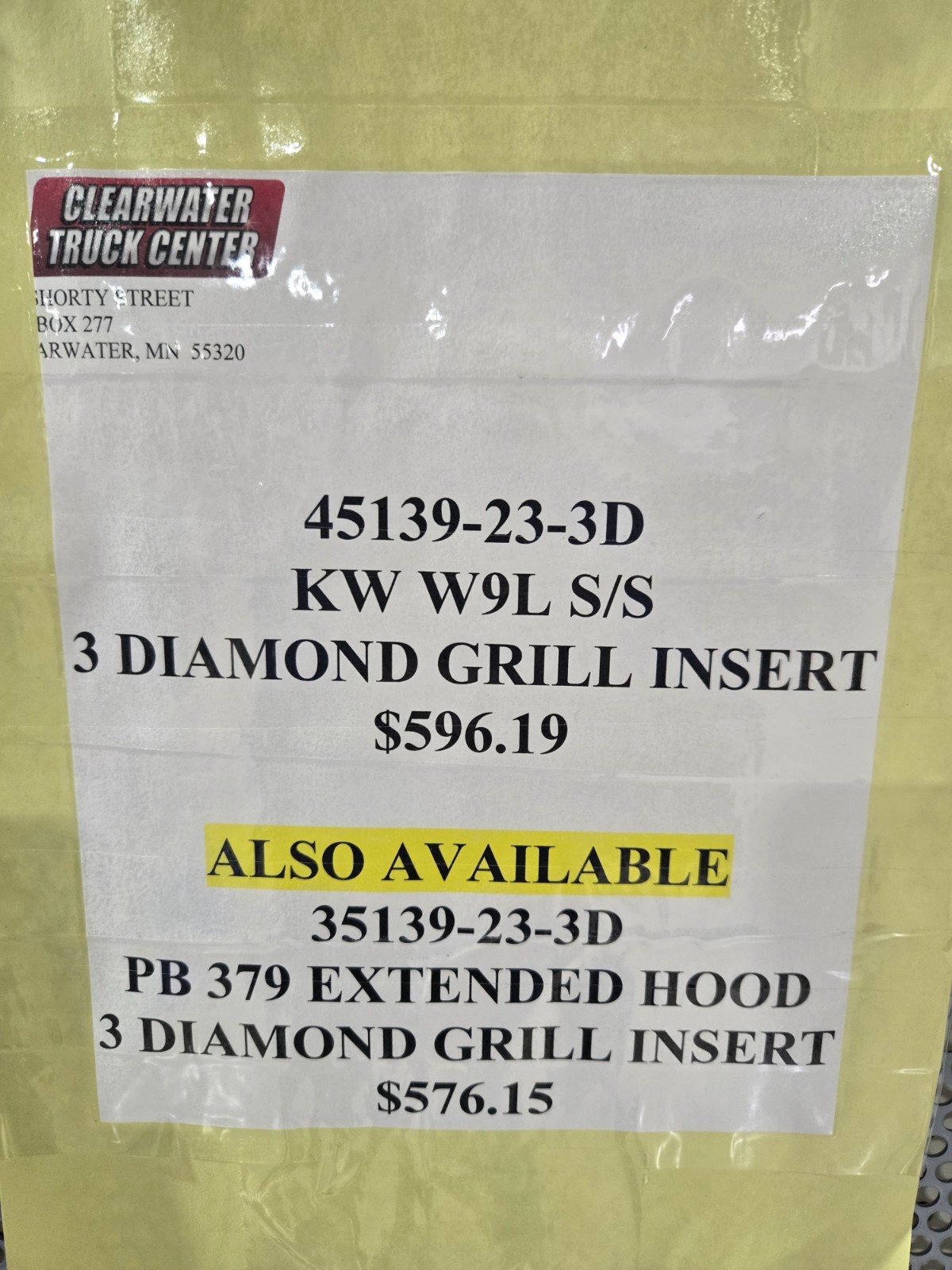 Kenworth W900 grill insert w/3 Diamond cutouts