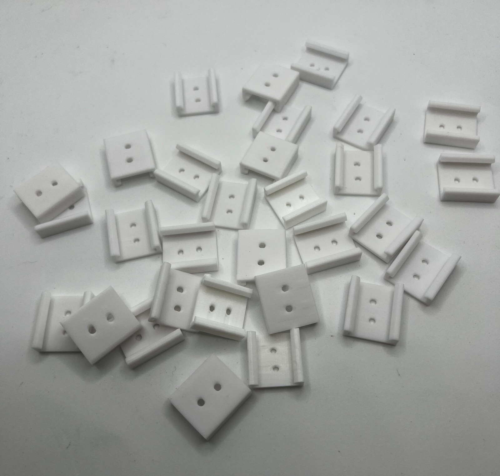 Coleman Fleetwood 1/2 Inch Curtain Panel C Clips Pack of 30
