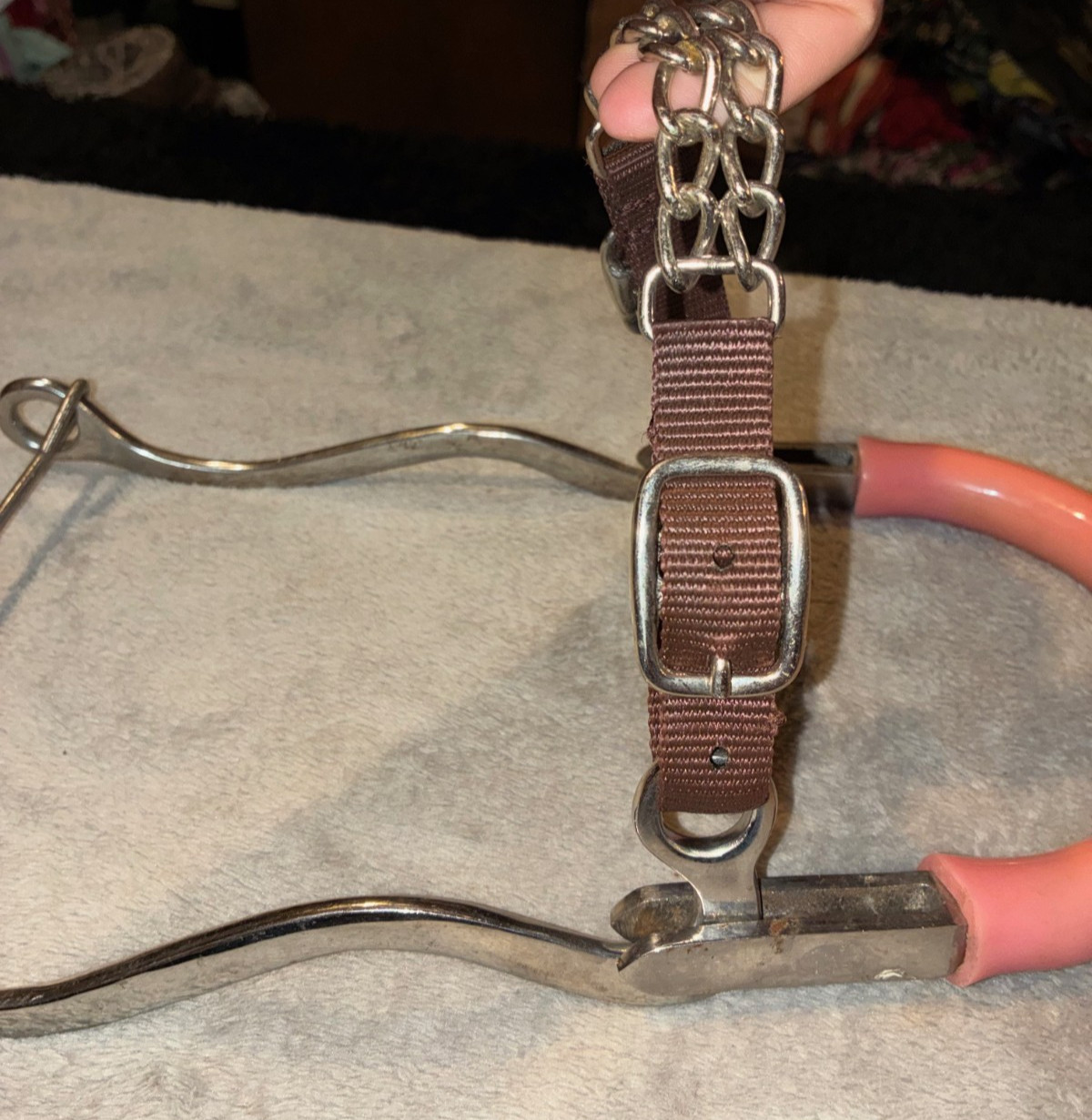 WESTERN MECHANICAL HACKAMORE WITH PINK RUBBER WRAPPED NOSE