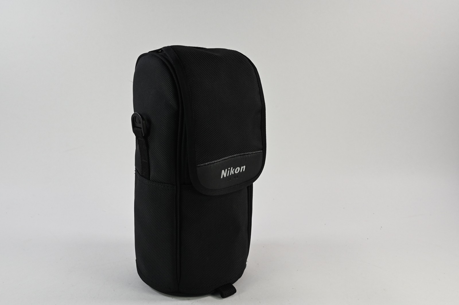 Nikon CL-M2 Lens Case For 300mm f/4.0D ED-IF AF and 70-200 f/2.8 #G016