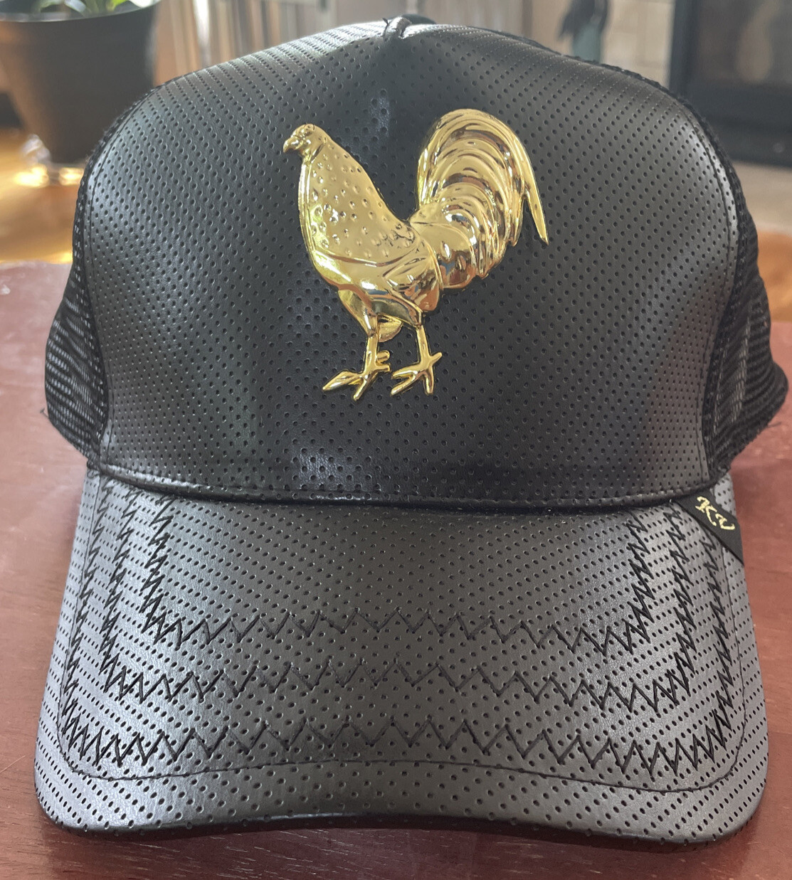 Gallo Rooster SnapBack Trucker Cap Gorra Leather Style Hat Black Mesh Back New