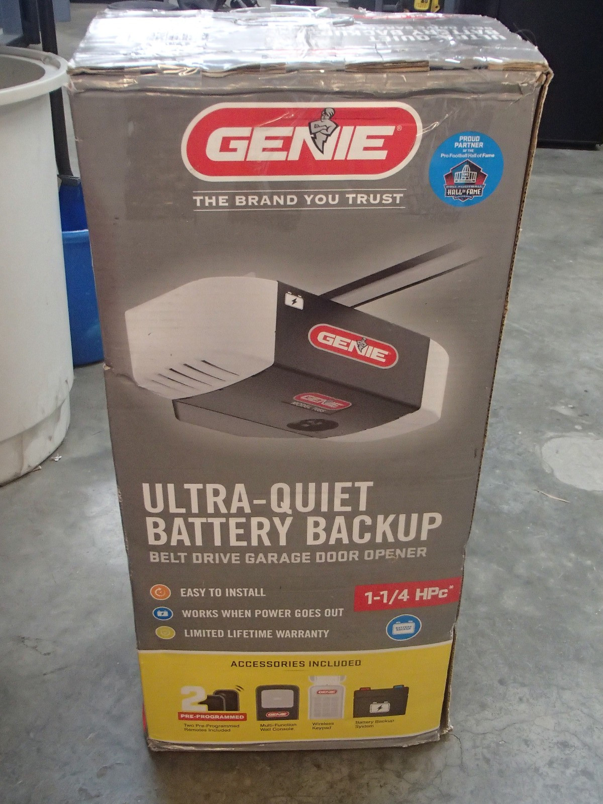 Genie 38959Y   1-1/4hp Ultra Quiet,Battery Backup, Belt Drive Garage Door Opener