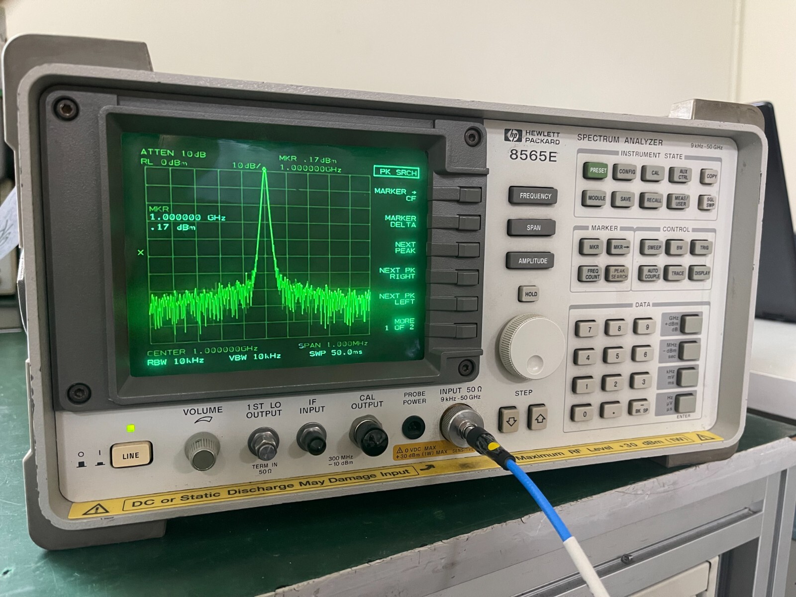 HP Agilent 8565E 9KHz - 50GHz Spectrum Analyzer w/ 85620A module_1259