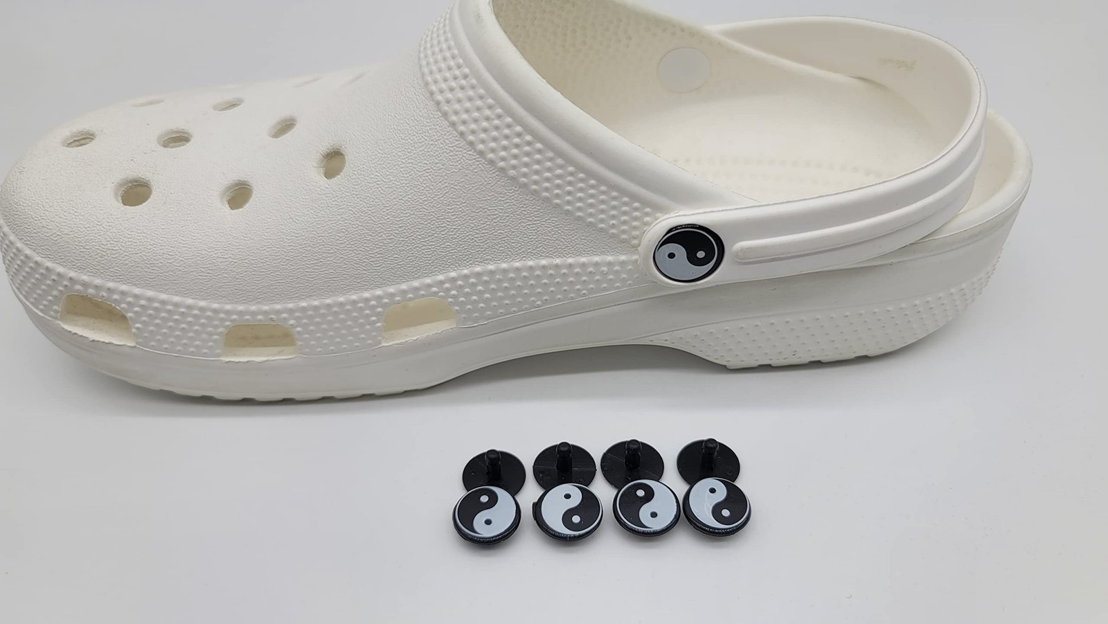 YIN YANG REPLACEMENT RIVETS USA TX, BLACK