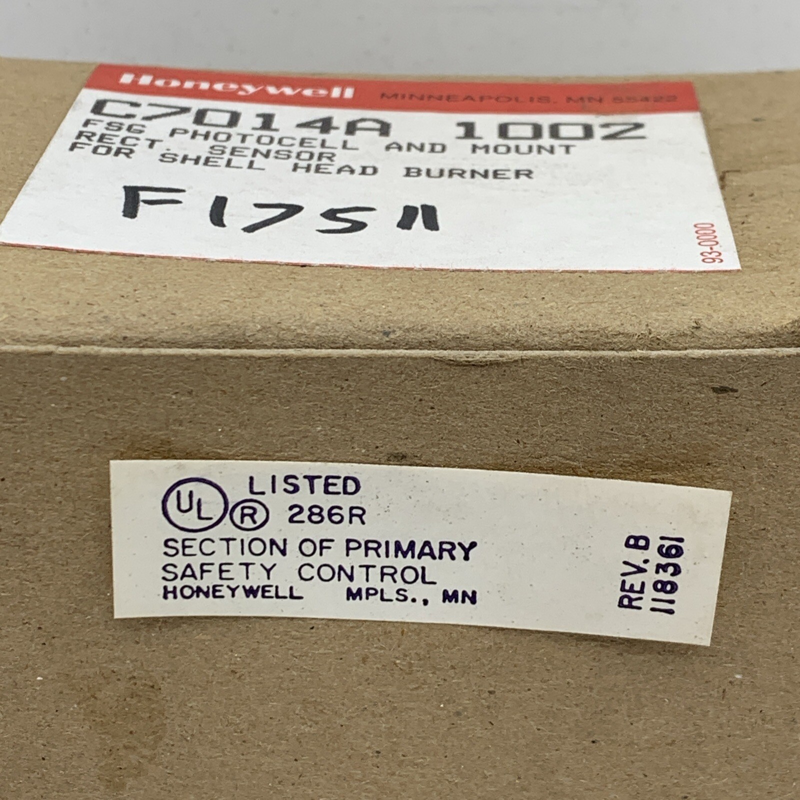 Honeywell C7014A 1002 Photocell & Mount Rectifying Sensor for Shell Head Burner
