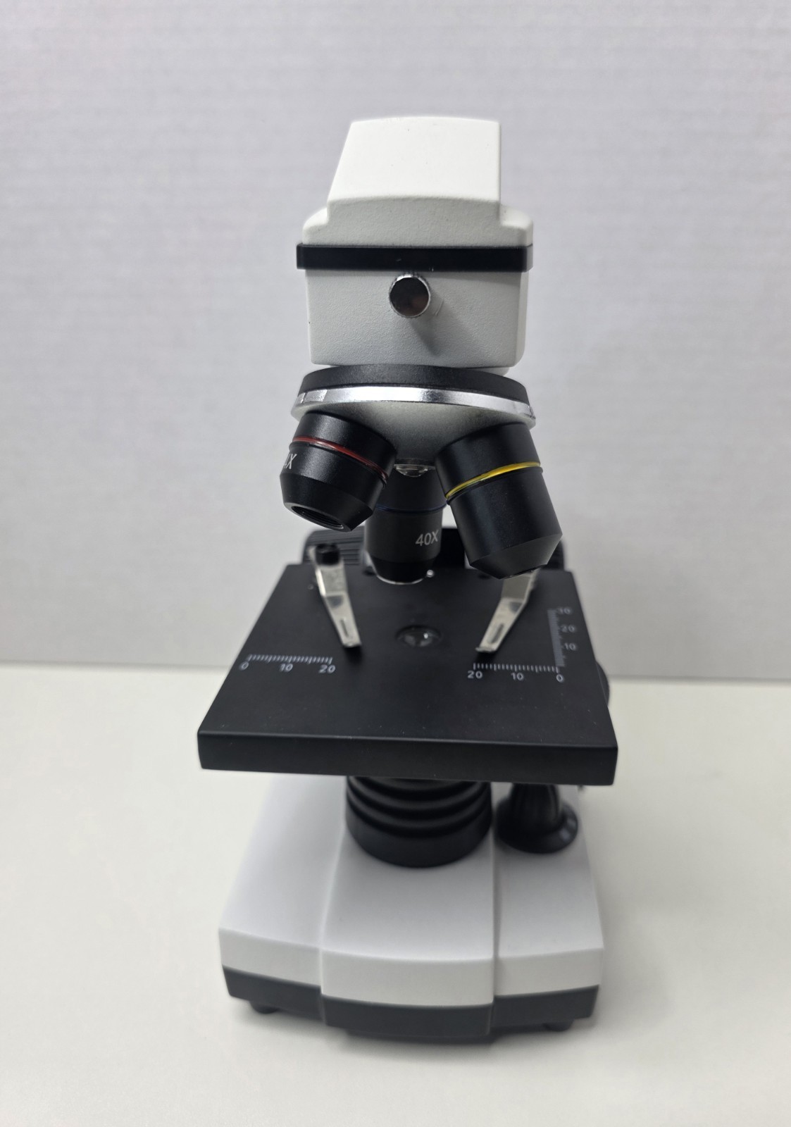 Microscope 4x 10x 40x White Not Tested