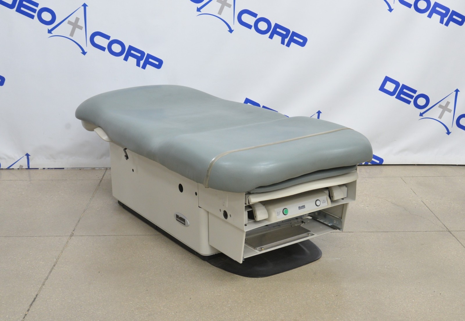 Midmark Ritter 623-008 Barrier Free Hi-Low Power Examination Table