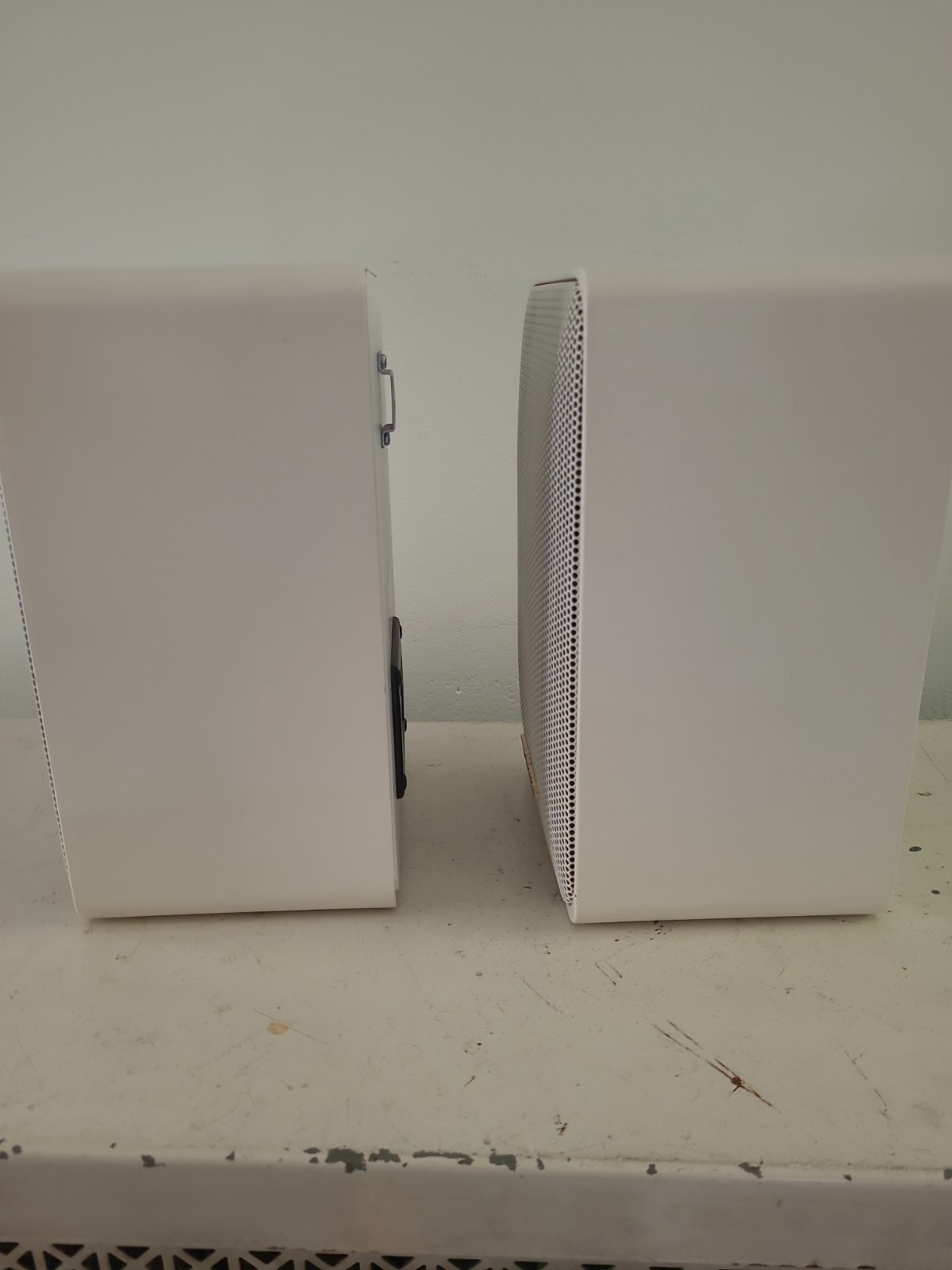 Realistic Minimus 77 Speakers Bookshelf White Pair Vintage Tested Working