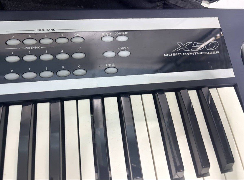 Korg X50 Music Synthesizer Keyboard with Adapter & Soft Case