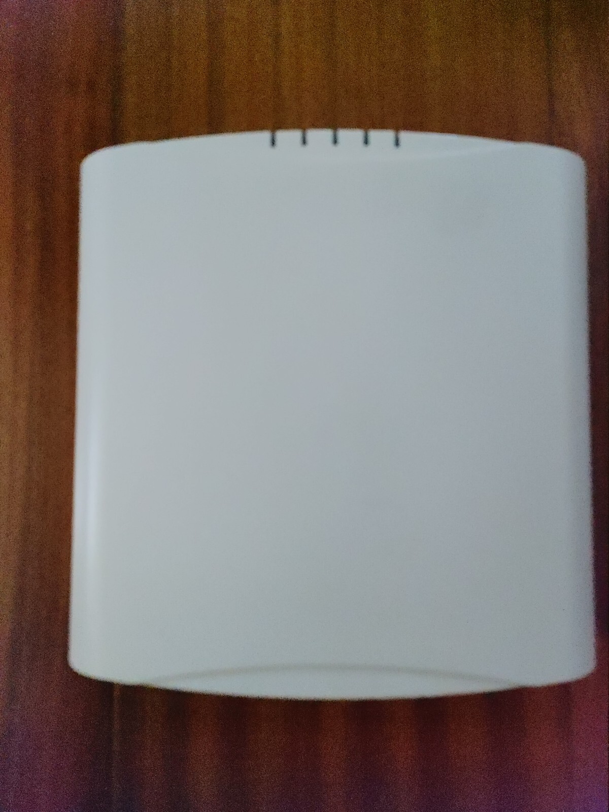 Ruckus R610 Indoor 802.11ac Wave 2 3x3:3 Wi-Fi Access Point