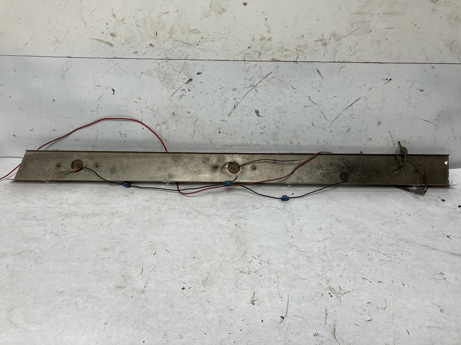 Peterbilt 379 CHROME Right/Passenger UNDER DOOR Panel