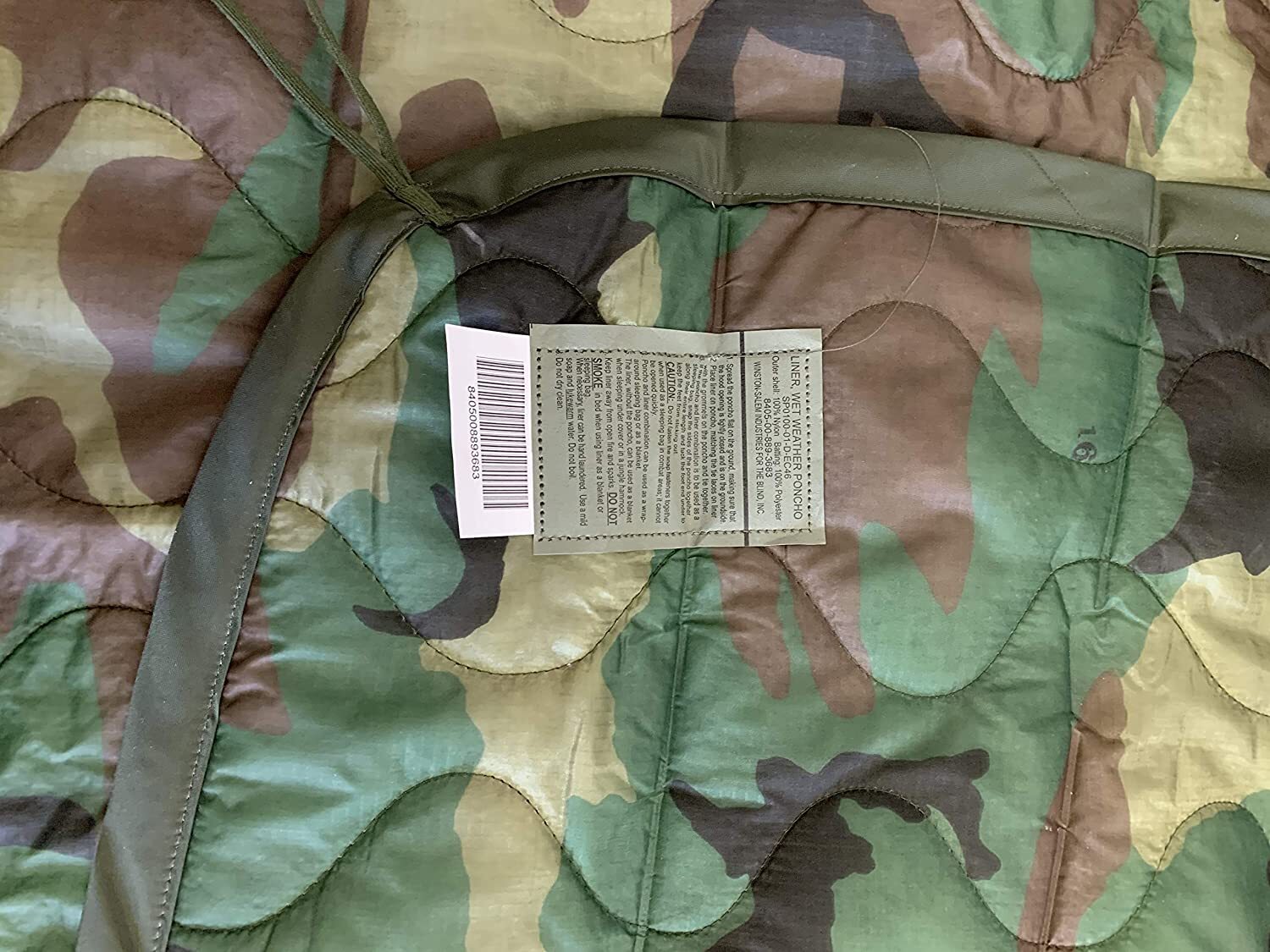 USGI Authentic Poncho Liner/Woobie Woodland Camo US MIL Issue New with tag