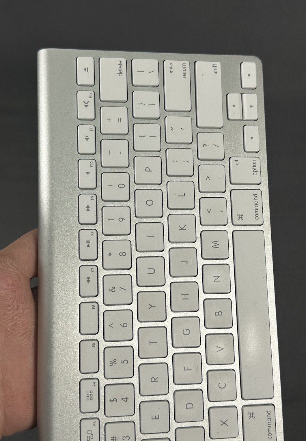GENUINE Apple Wireless Bluetooth Keyboard A1314 Mac Aluminium CLEAN
