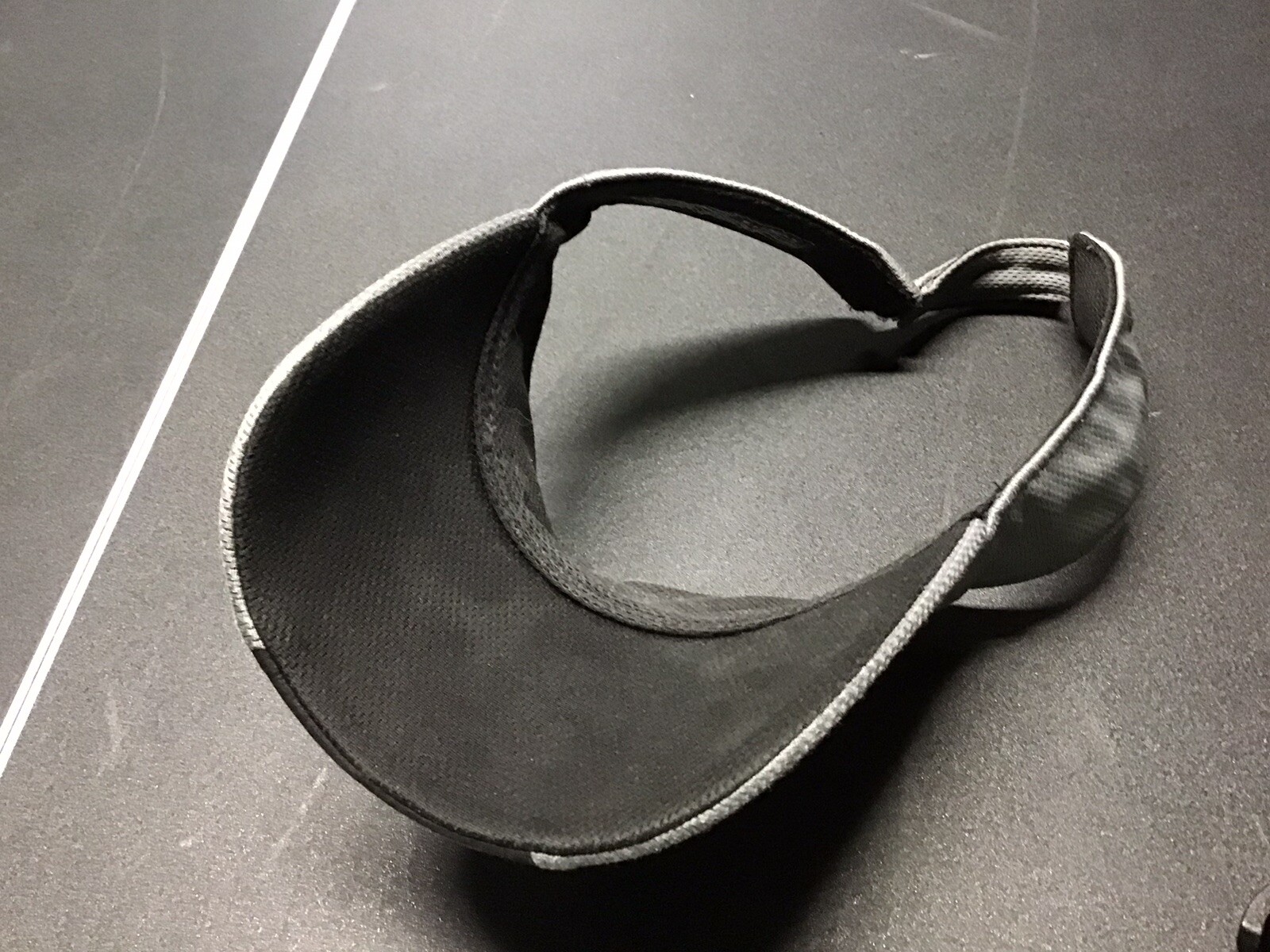 TaylorMade Golf Visor One Size Fits All Black/Gray