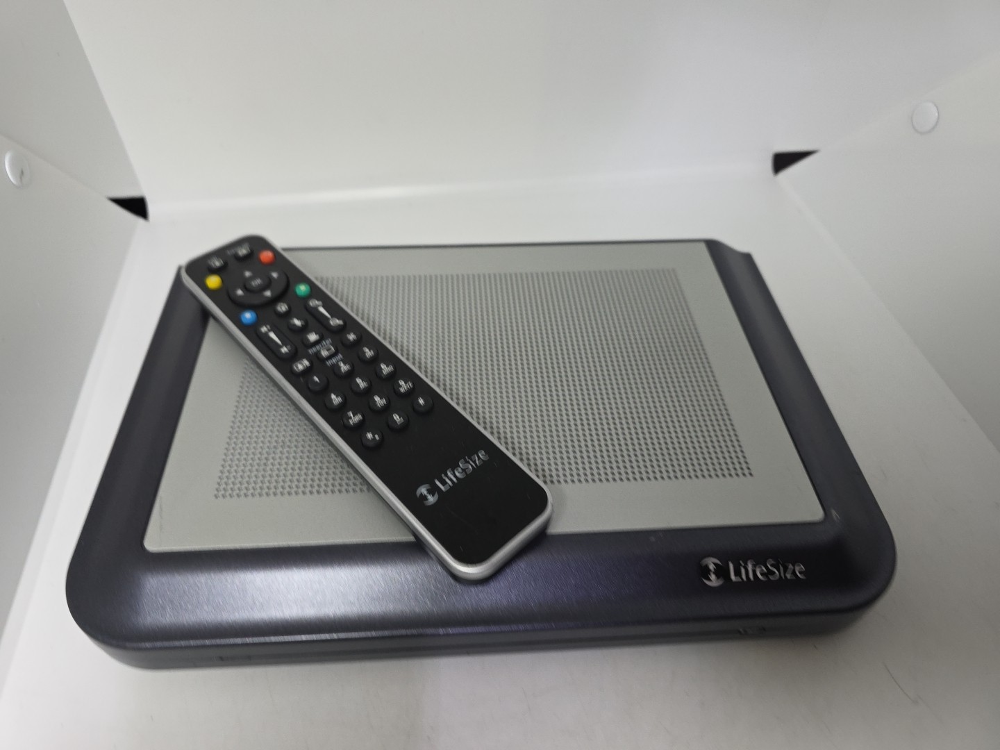 LifeSize Express 220   Video Conference System W/REMOTE LFZ-018