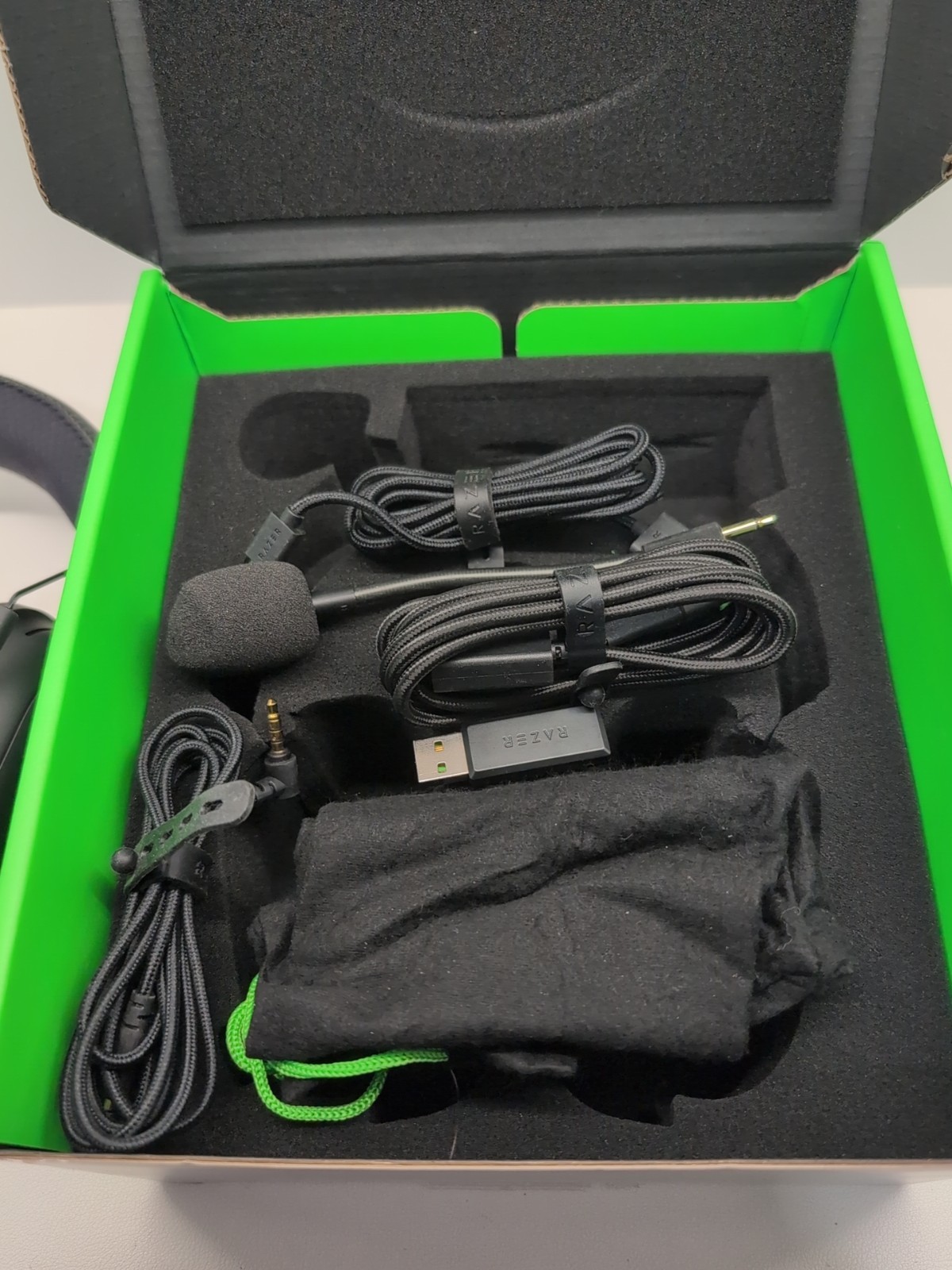 Razer BlackShark V2 Pro Wireless Gaming Headset (Pre 2023 Version) with box #6