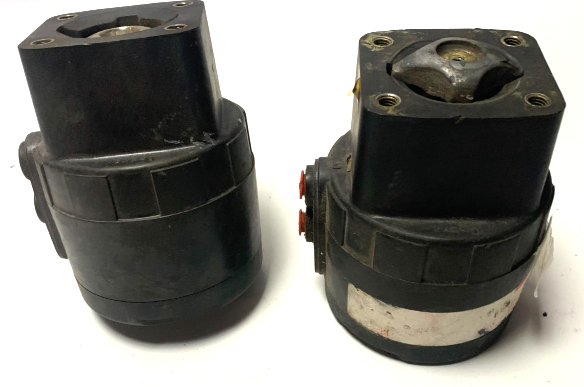 [Lot of 2] Saunders 33750 Piston Actuators 8bar