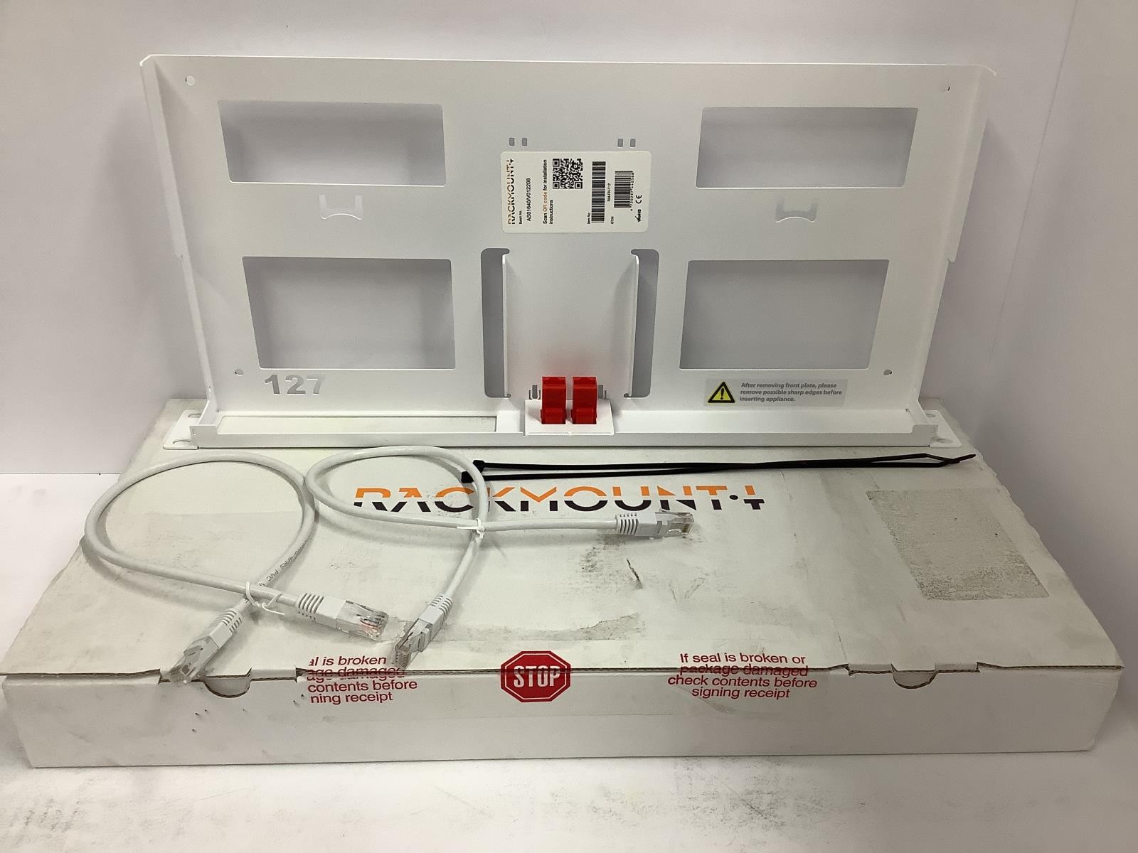 RackmountIT Rack Mount Kit for Fortinet FortiSwitch FS-108F RM-FR-T17