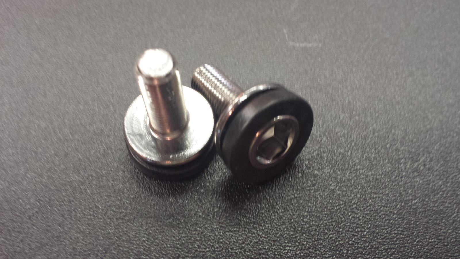 Sunlite Bottom Bracket Axle Bolt 8mmx20mm long Allen w/Plastic Collar-Set of 2
