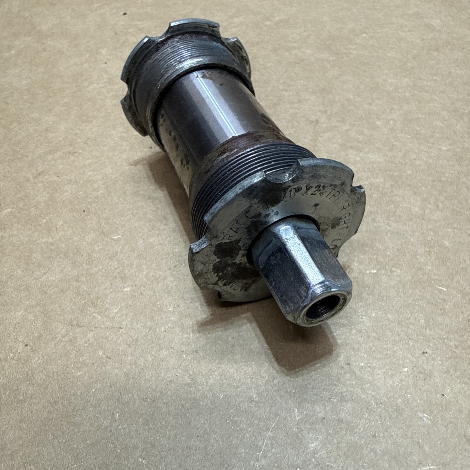 Campagnolo Centaur 68mm Englsih Thread Square Taper Bottom Bracket 111mm obl59