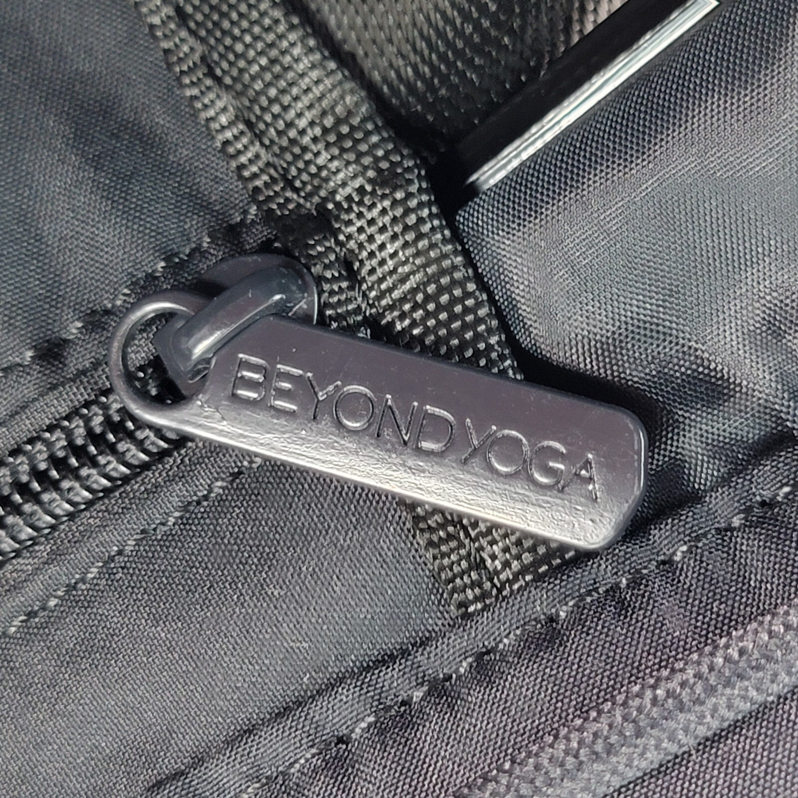 Beyond Yoga Black Convertible Gym Bag Zippered Compartment Drawstring