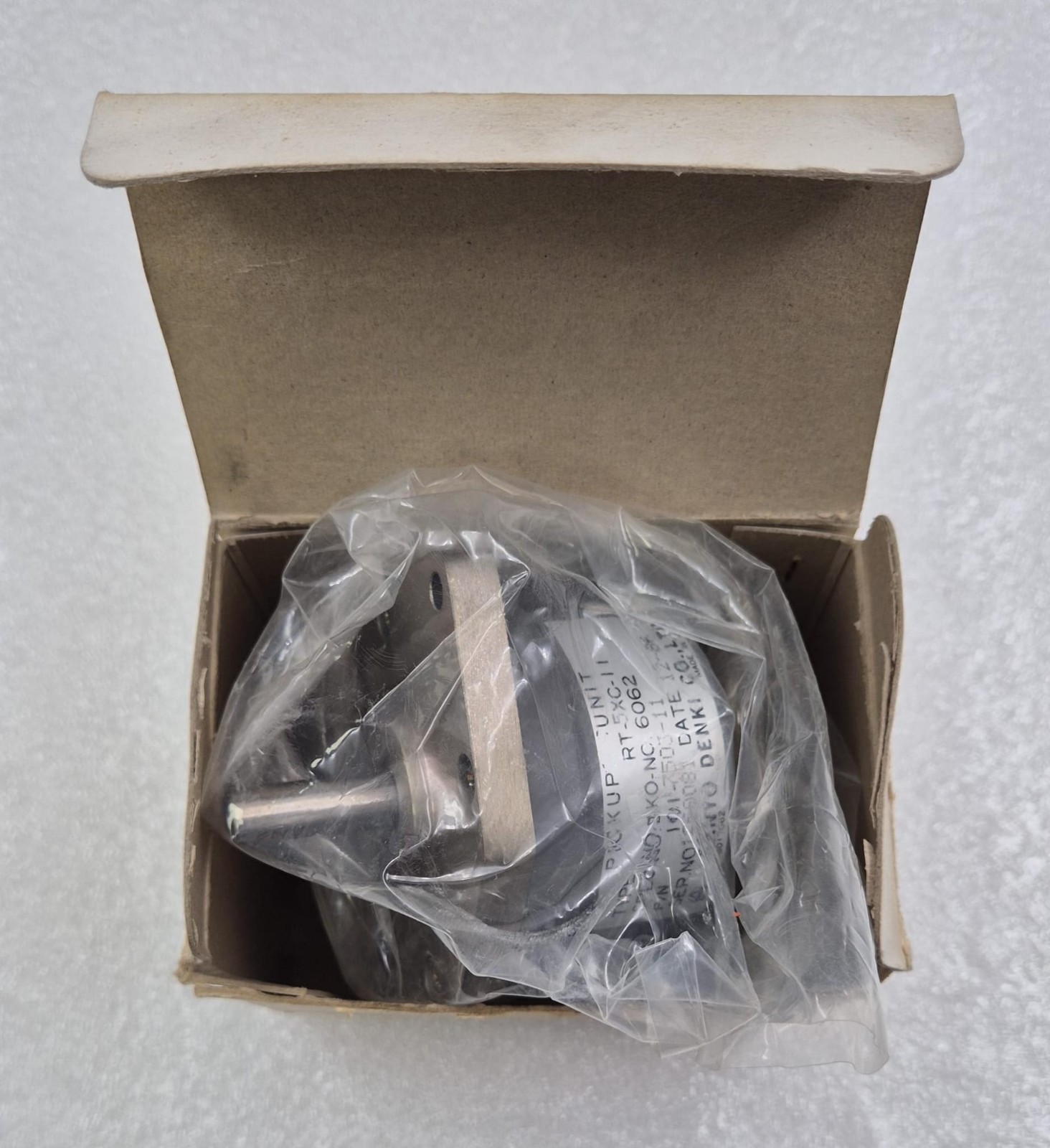**NEW** MITSUBISHI SANYO DENKI RT-5XC-11 PICKUP UNIT ENCODER 101-7503-11