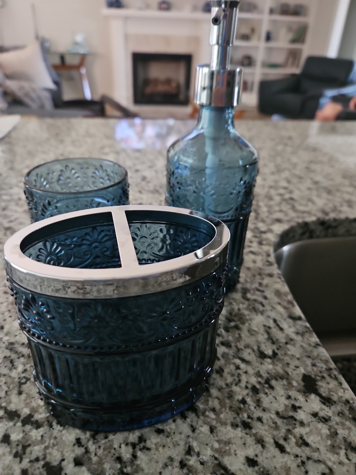 New 3pc Blue Glass Bathroom Set