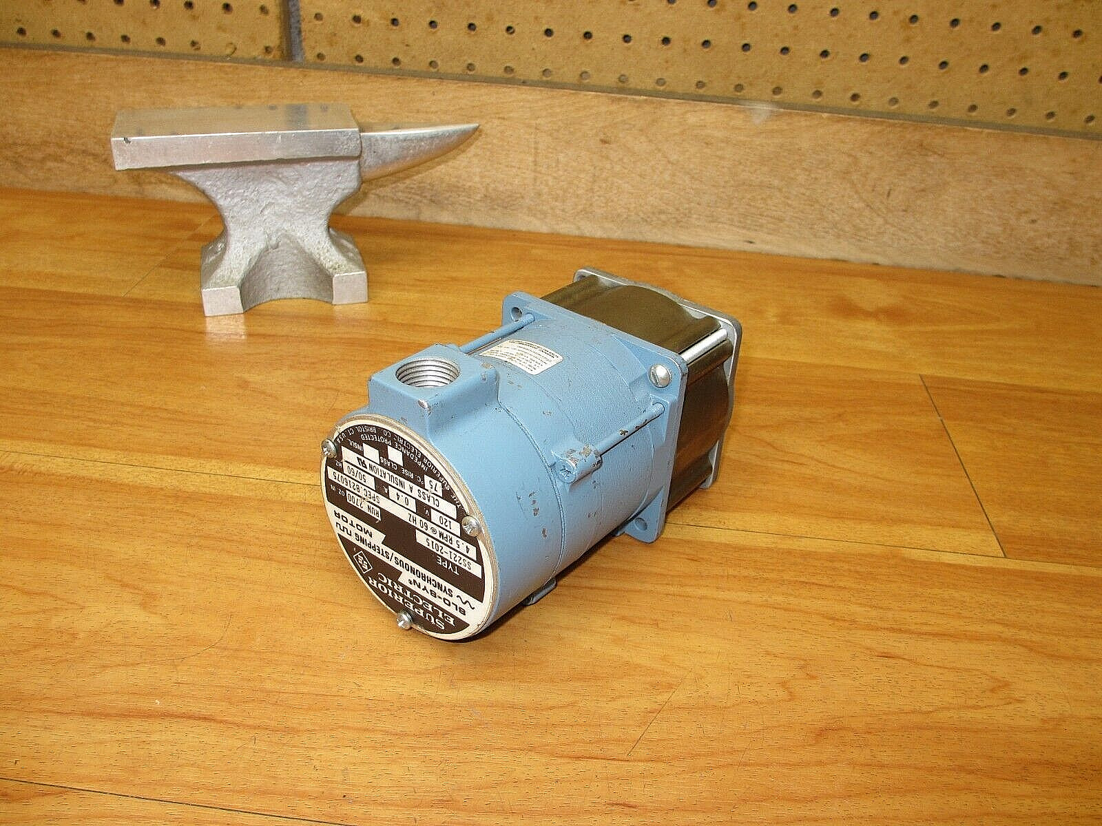 Superior Electric SS221-2015 *NEW OLD STK* Synchronous Stepping Motor 4.5RPM