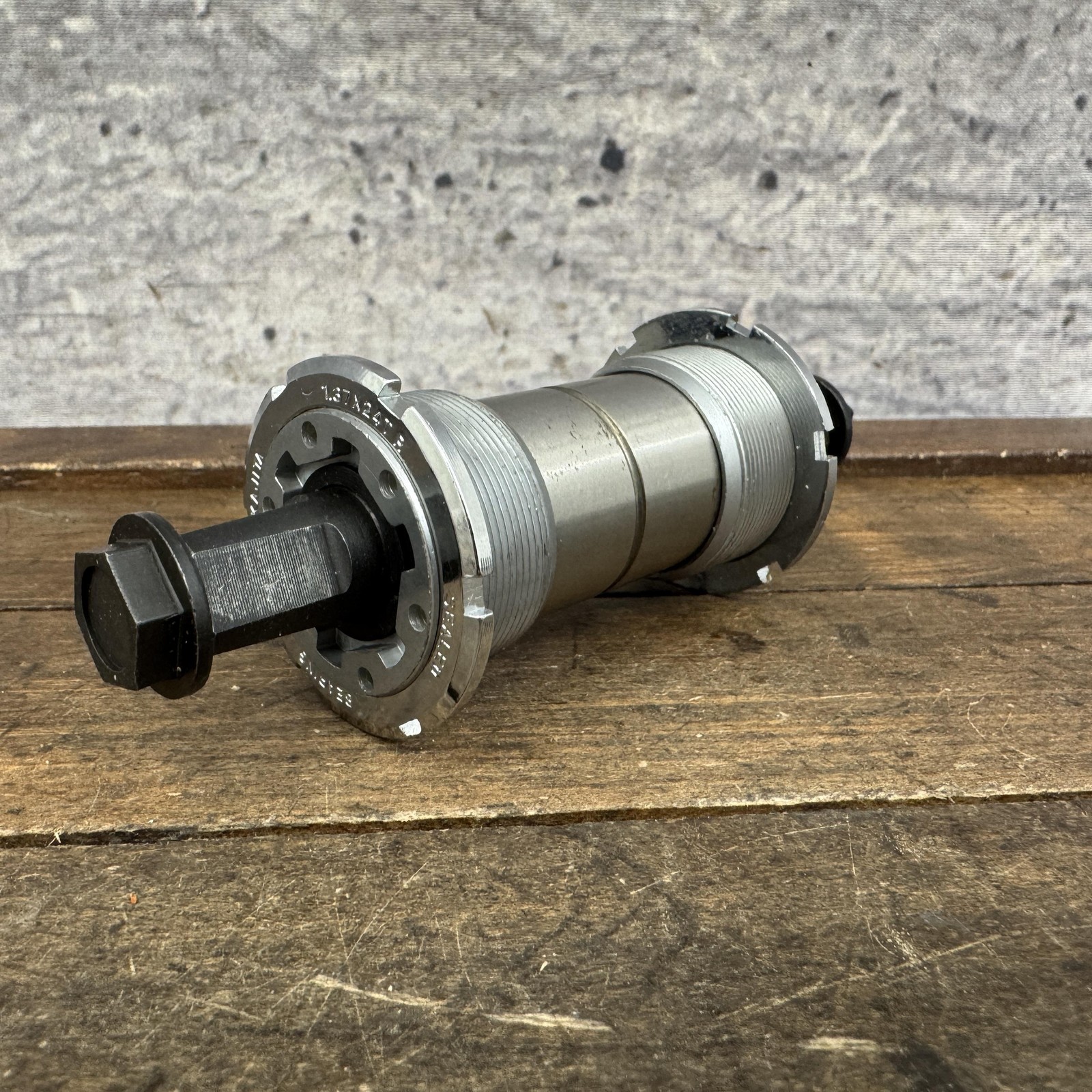 Sealed Bearing Bottom Bracket 68mm BSA 1.37x24T 120mm Square Taper Adjustable