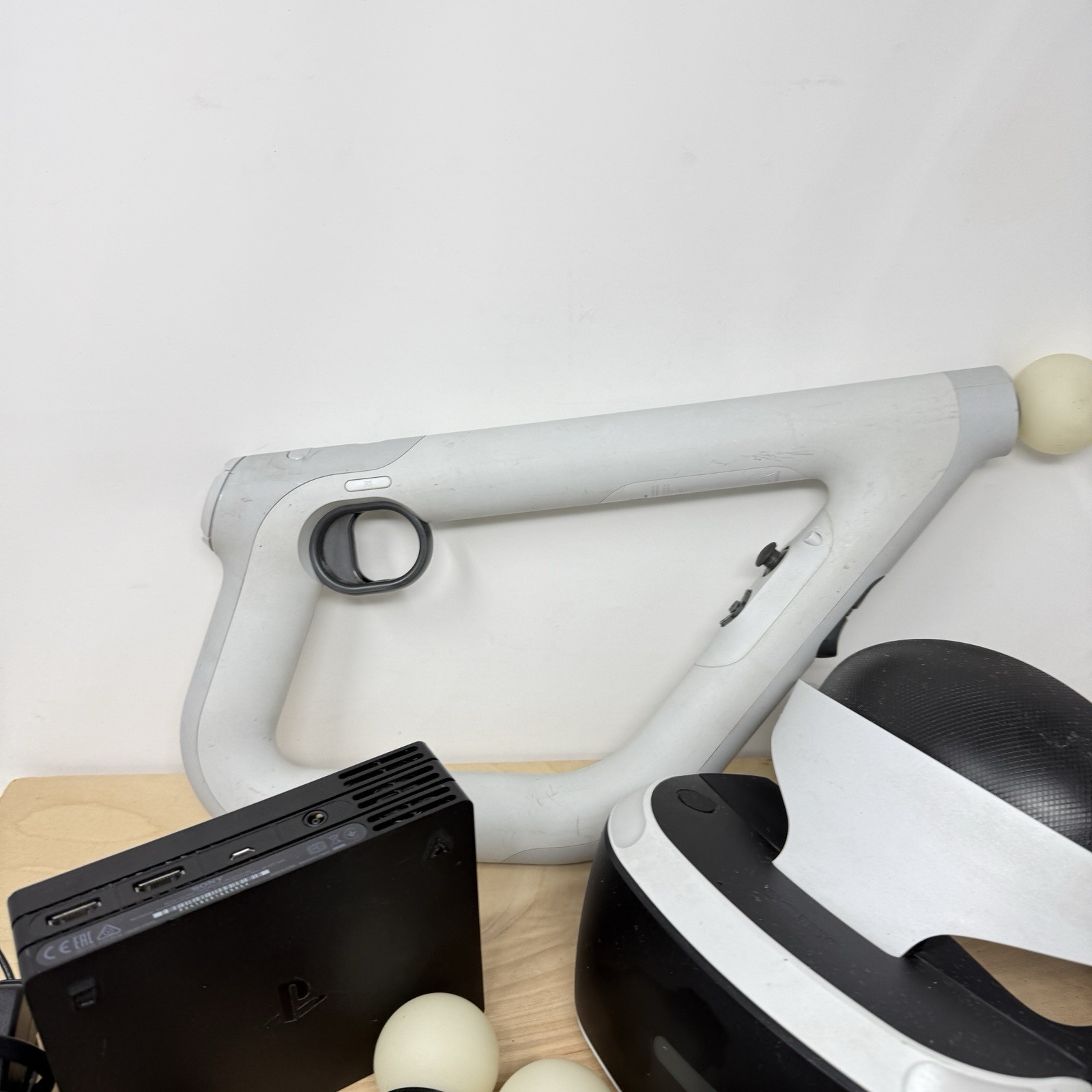 Sony PlayStation 4 PS4 PS VR Headset Bundle Tested With Gun/Controllers READ!