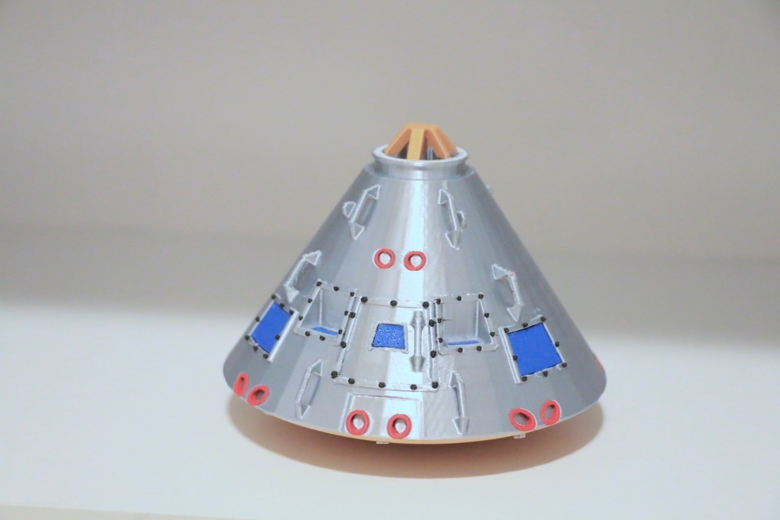 Detailed 1/32 Scale Apollo Command Service Module CSM Spacecraft Removable CM